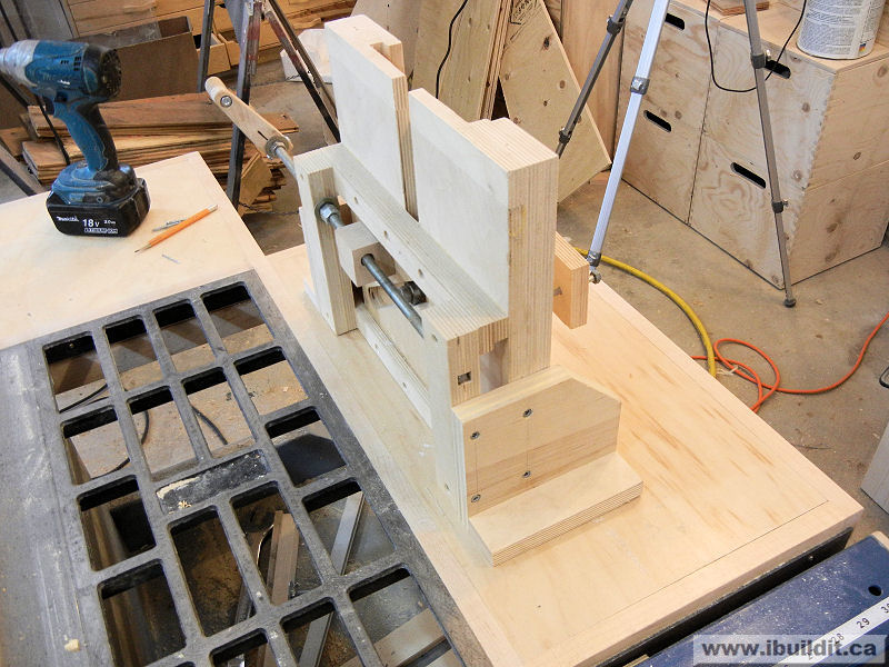 add a router to your table saw